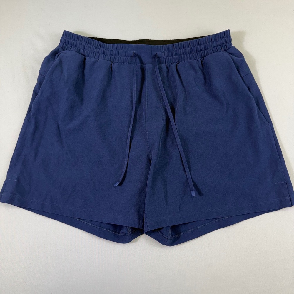 Lululemon Pool Short Mens Medium Navy Blue 5" Inseam Mesh Liner Beach Resortwear